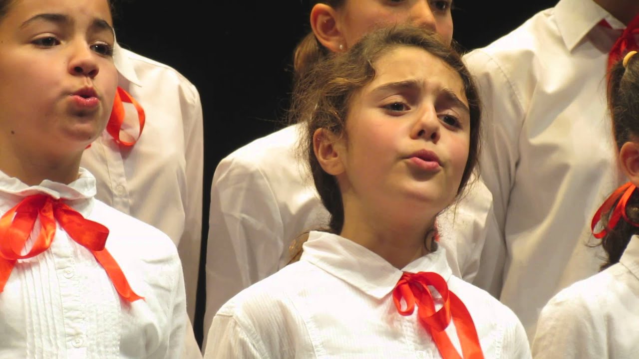 hijo de la luna.coro voces blancas de mijas