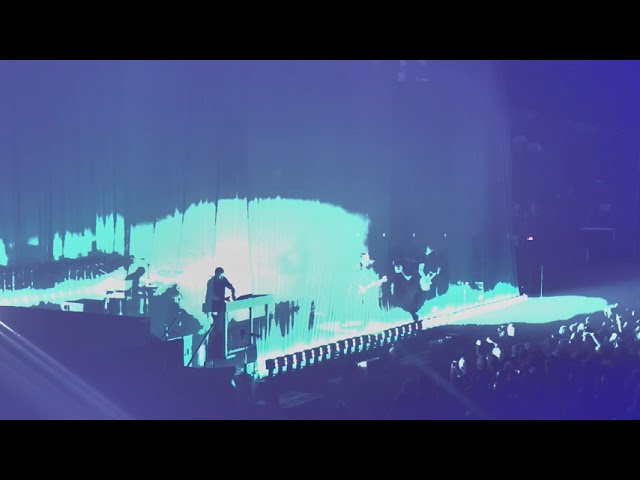 Nine Inch Nails - Gave Up (Houston 09.12.25) HD - YouTube