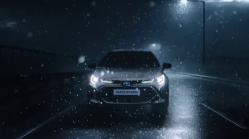 What replaced the Auris?