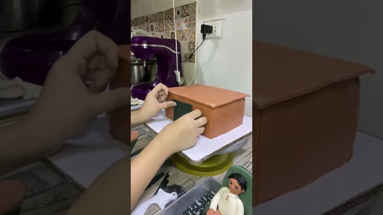 HOW TO MAKE OFFICE TABLE CAKE