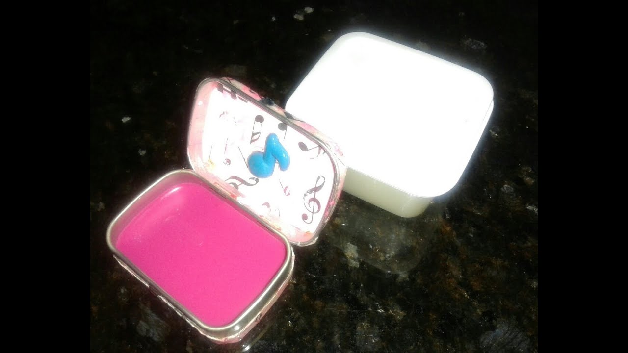 OMG!! MAKE LIPGLOSS FROM HOMEMADE VASELINE (SO EASY)!! - YouTube