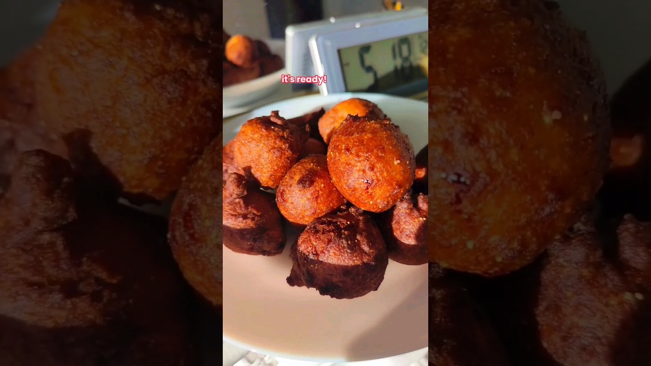 Gulgule / Banana fritters 