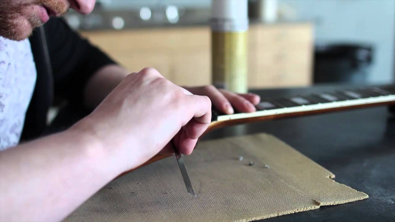 Les Paul Guitar Kit Step 6, Scrape Binding YouTube