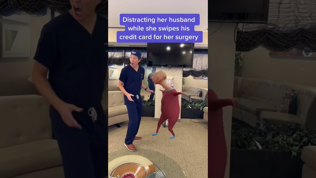 Distracting Her Husband While She Pays For Plastic Surgery #shorts #plasticsurgeon
