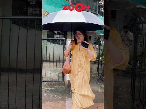 Farah Khan looks