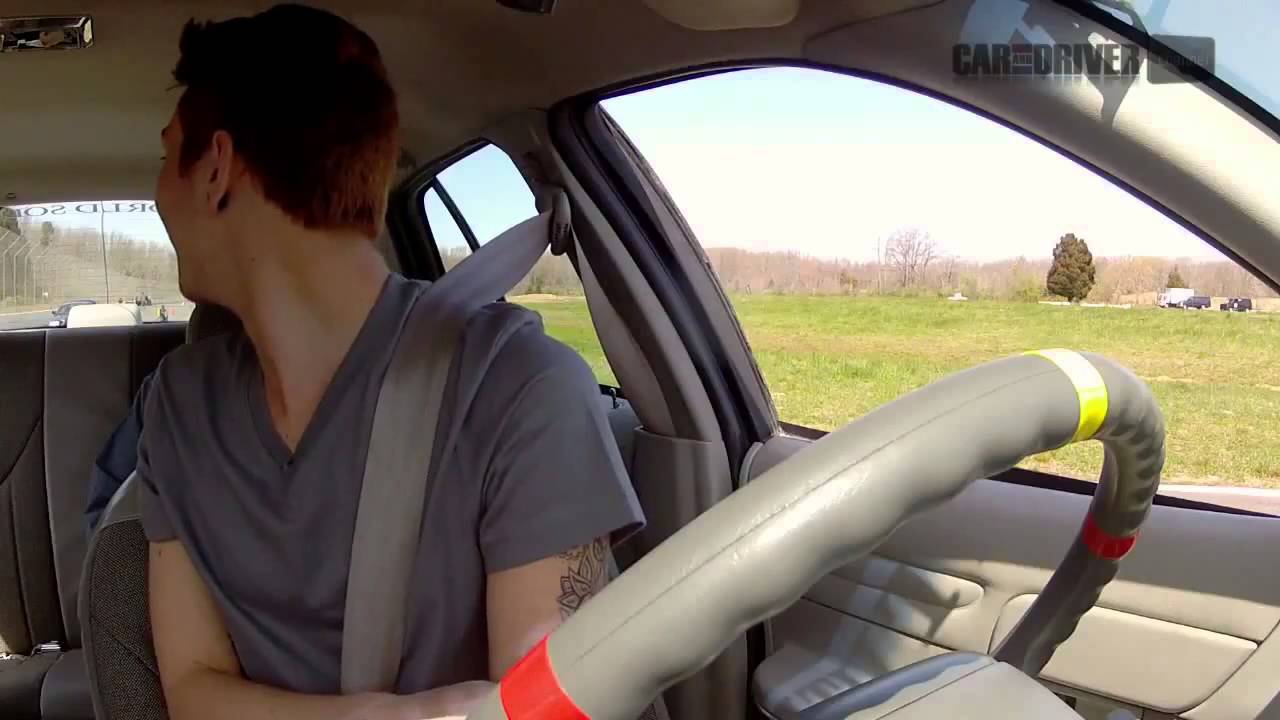 World's Dumbest Driver Texting While Driving YouTube