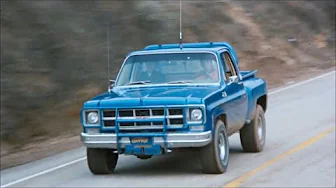 '77 GMC K-1500 Sierra chases '78 Mercedes-Benz 450 SL