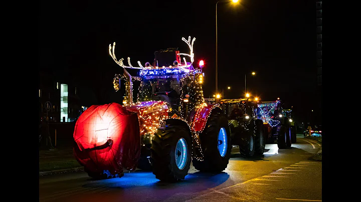 🎅🚜 Christmas Tractor Parade 🎄