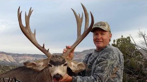 Muzzleloader Mule Deer Hunt on the Paunsaugunt - Dennis Lee - MossBack