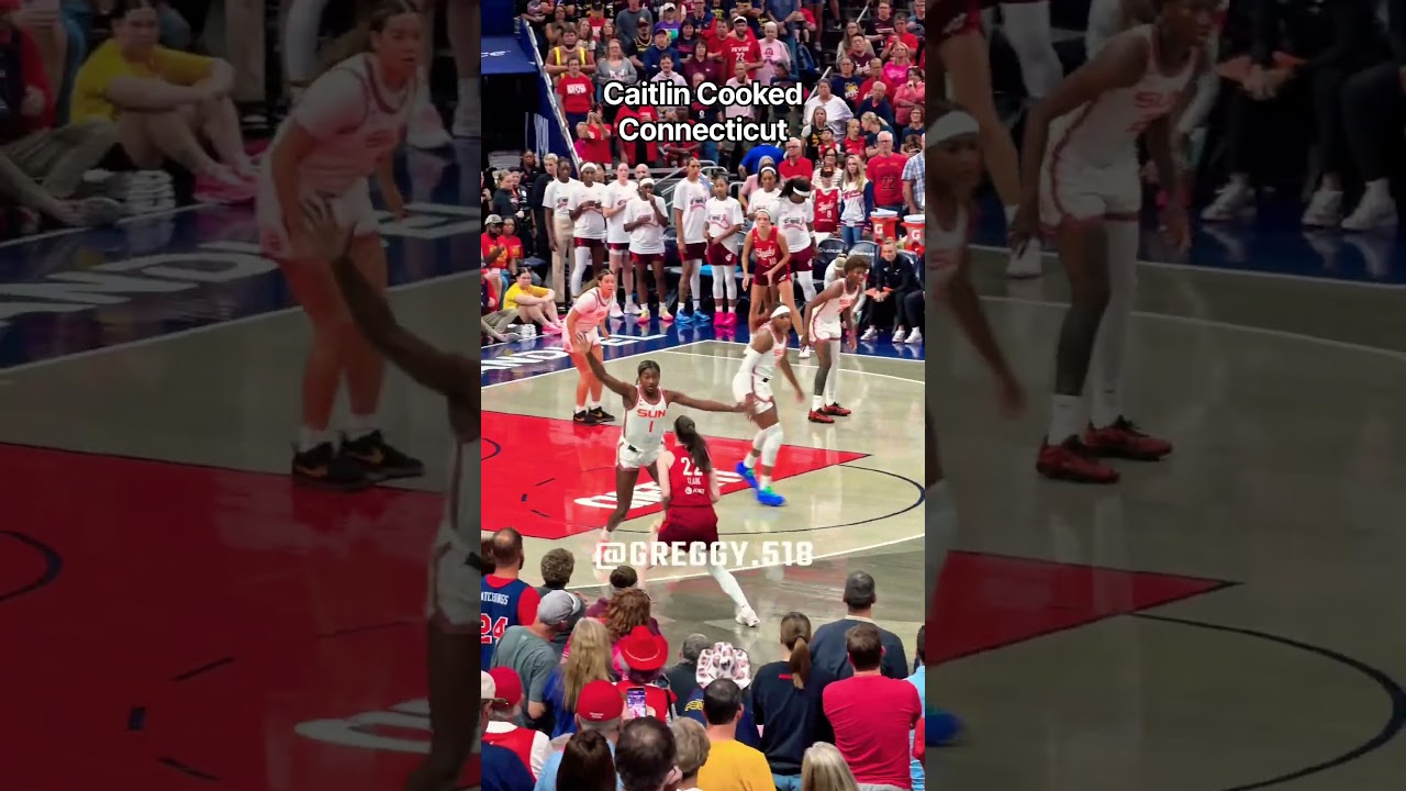 Caitlin cooked Connecticut #caitlinclark #basketball #wnba