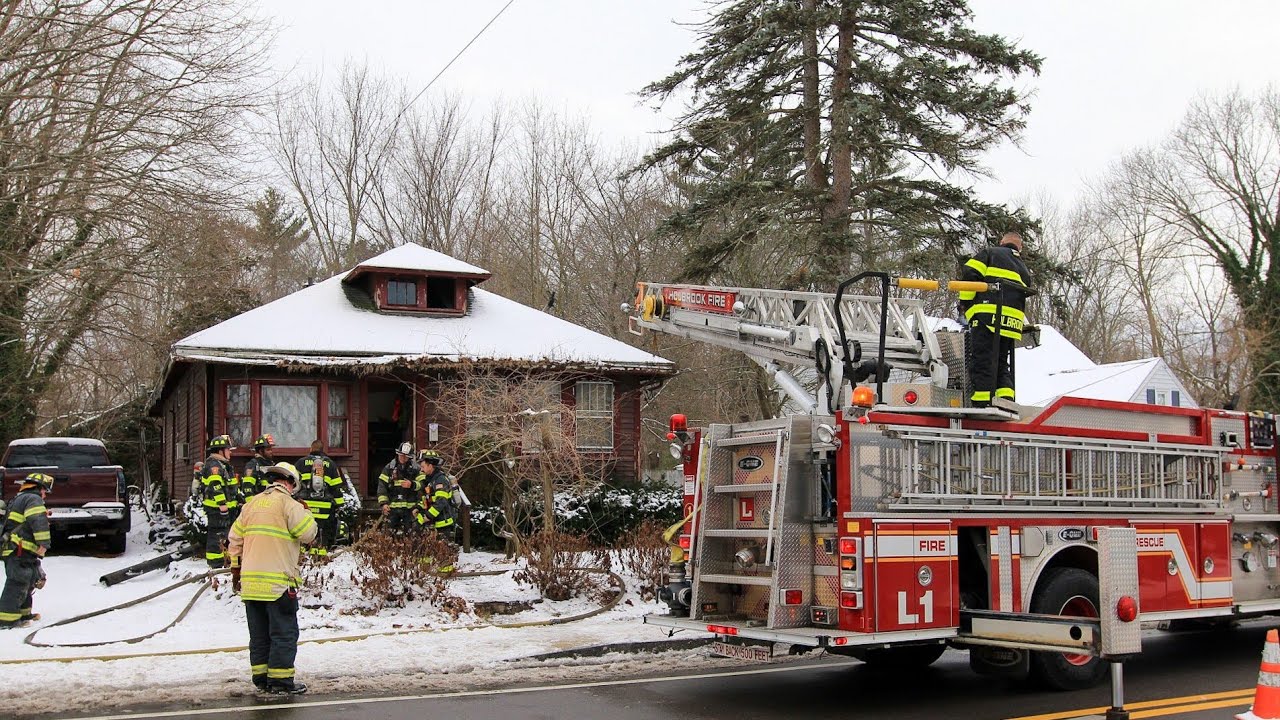 Firefighters extinguish house fire on Christmas Eve in Holbrook ...