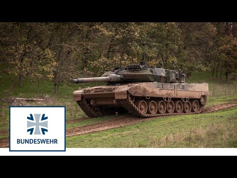 Spezialgrundausbildung der Panzertruppe: Ausbildung im Panzer | Bundeswehr