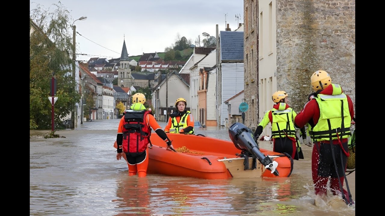 Hundreds Evacuated Again After Further Floods in North France - YouTube