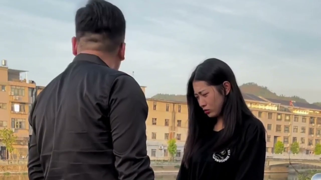 是你的善良打动了我，你愿意为我出手，我才愿意帮你的！