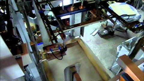 EMPTY CAN DEPALLETIZER