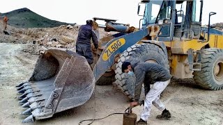 How to prevent damage to loader side parts by greasing. #loder#grease