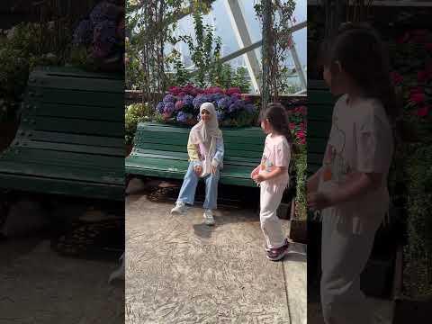 دغدغة في الحديقة