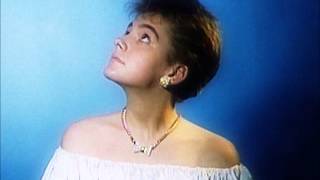 Video voorbeeld van "Darina Rolincová - Bosá (1988)"