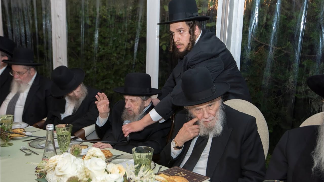 Harav Dov Landau Shlita speaking at the Keren Olam Hatorah fundraiser in Toronto