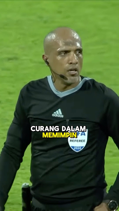 The referee's face was very cheating in Indonesia vs Bahrain