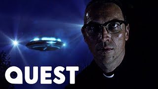 Man Interacts With Mysterious UFO! | Close Encounters