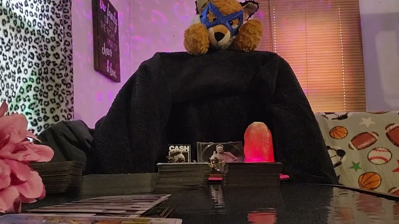 Deceptive as the king of cups & still Deceptive coming in as a king of pentacles & still broke pt1