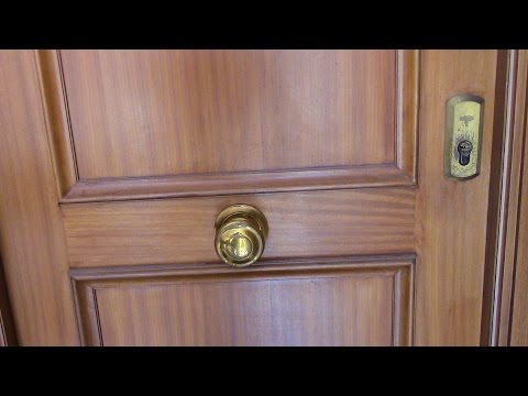 cambiar pomo puerta entrada