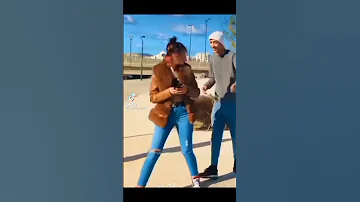 يا طاطا نابيلة عندك بنتك جاميلة عندها ترمة كبيرة 