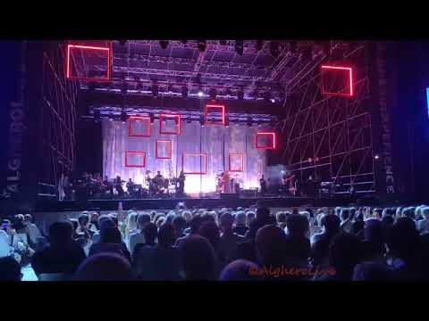 Video Fiorella Mannoia in concerto ad Alghero canta Fabrizio e Ivano: Anime Salve