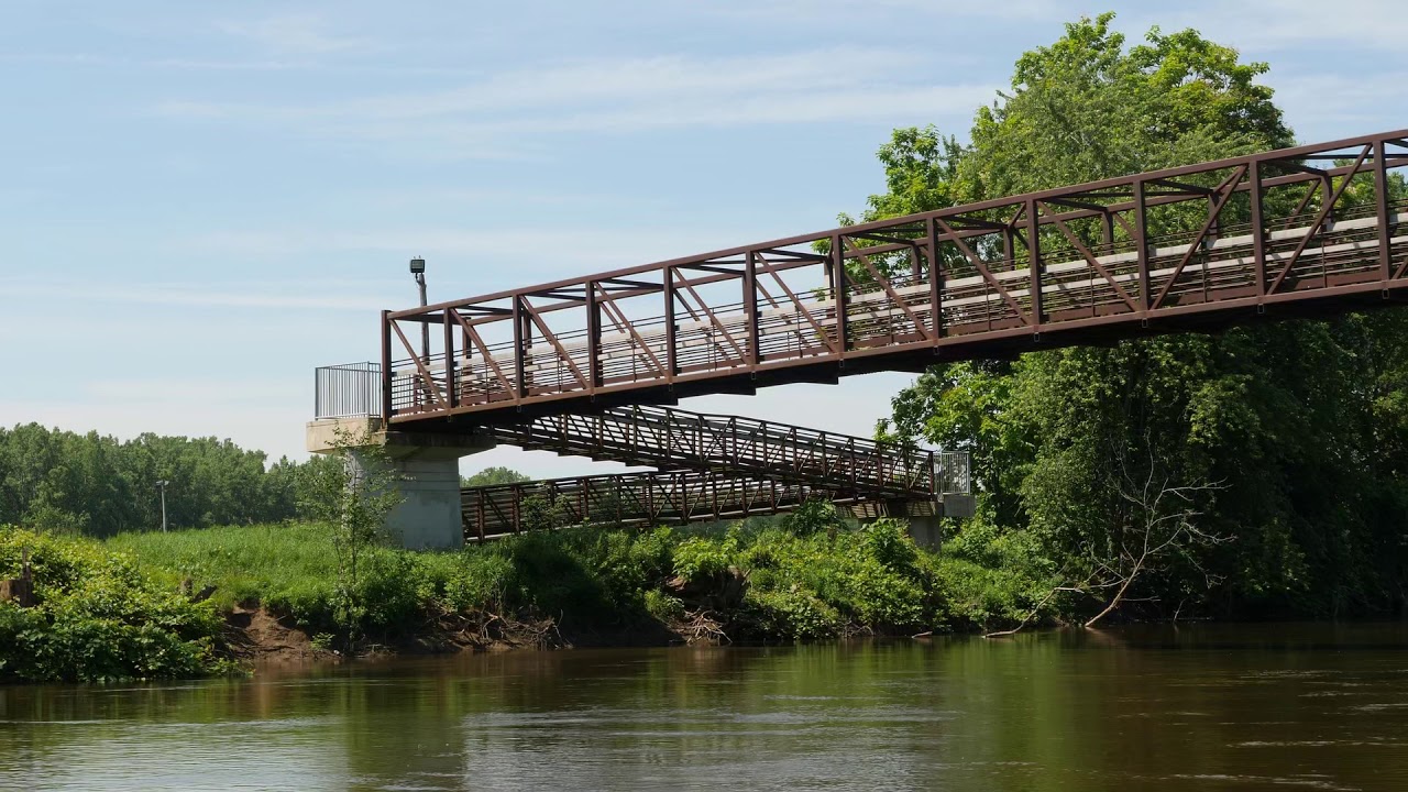 boat cruise on the grand river