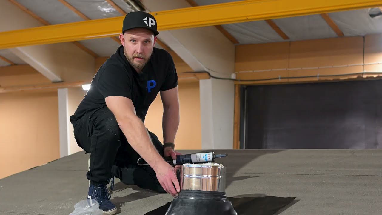 Puulämmitteisen kiukaan asennus Piispanristin Sahan saunamökkiin