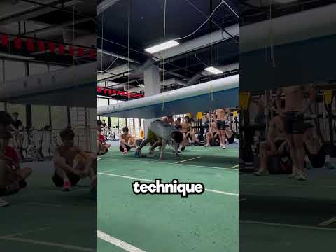 How sprinters train