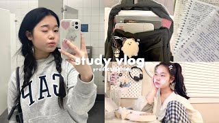 STUDY VLOG: Romanticizing studying, desk tour, exam week prep, what I eat etc.