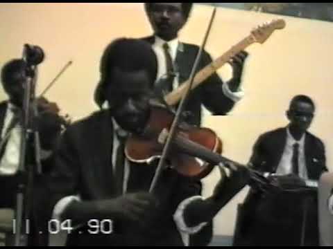 فرقة السمندل الاصداء  الحان د الفاتح حسين