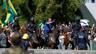 Covid-19 au Brésil : Jair Bolsonaro s'offre un nouveau bain de foule