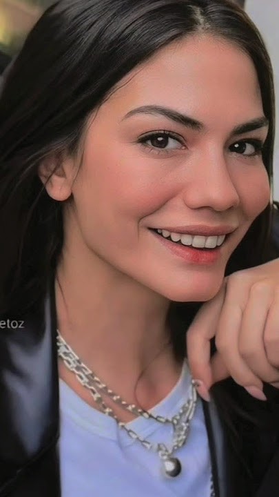 Demetozdemir new beautiful look turkish Queen lovely picture #Demetozdemir #turkishstar #Shorts