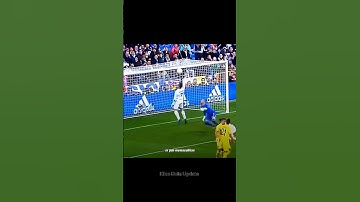 Ronaldo mencetak gol menggunakan tangan nya #sepakbola #ronaldo #cr7 #momenunik