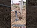 Des outils à effet de levier intelligents qui rendent l'extraction des poteaux lourds facile et sûre