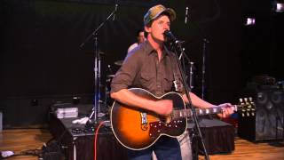 The Turnpike Troubadours Perform 