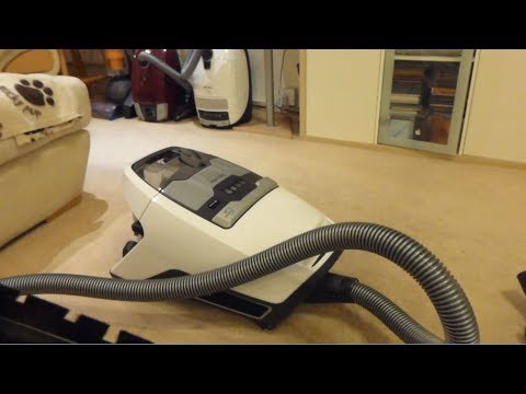 Review: Miele Blizzard CX1, Comfort. 1200W Bagless vacuum cleaner