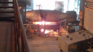 Molten steel from torpedo to ladle