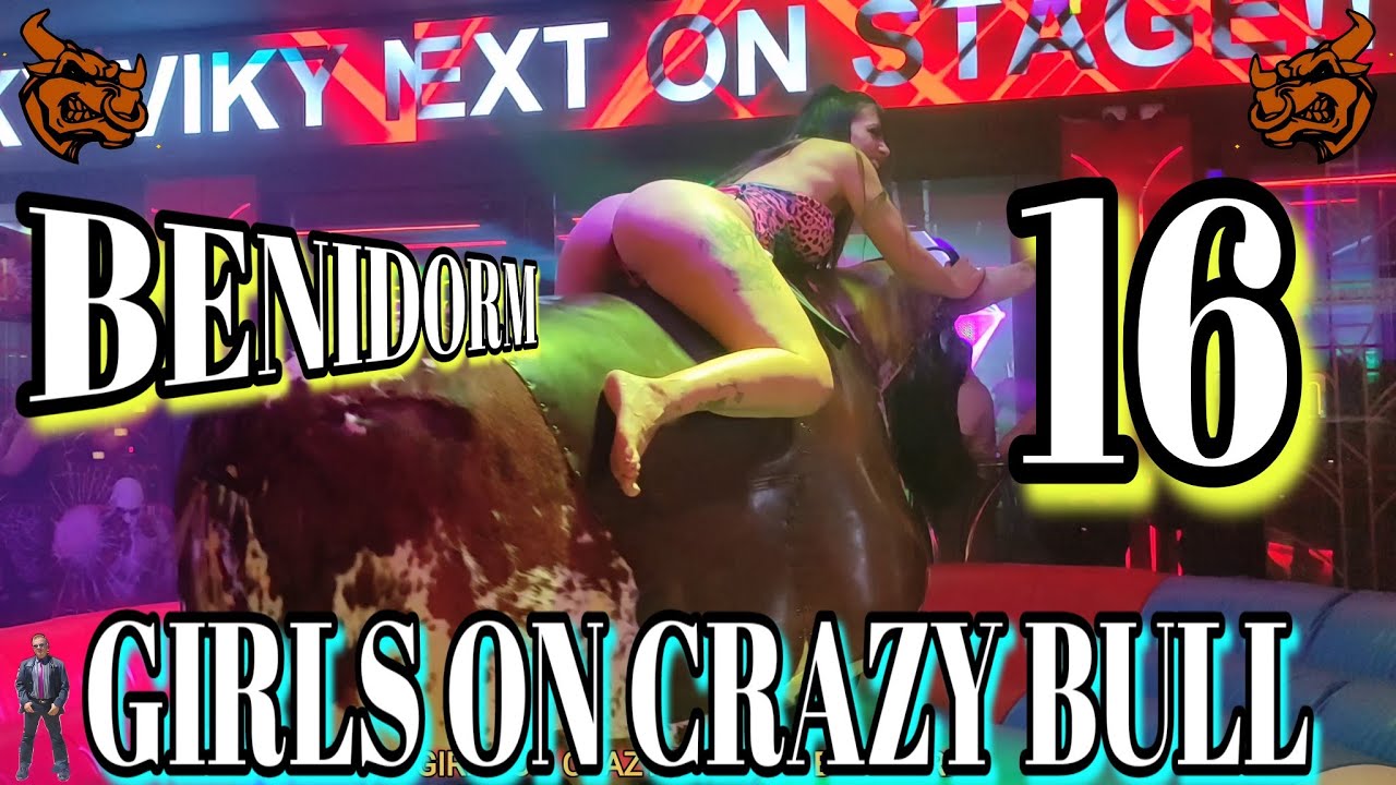 4K GIRLS ON CRAZY BULL 16 #cowgirl #benidorm #bullriding #mechanicalbull #mechanicalbullriding #girl