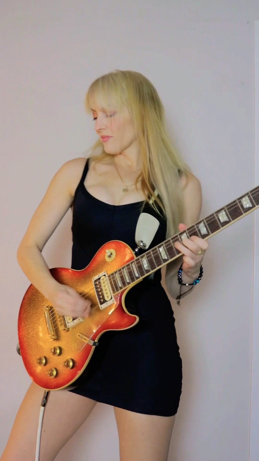 Gimme me all your lovin' ZZ TOP - YouTube