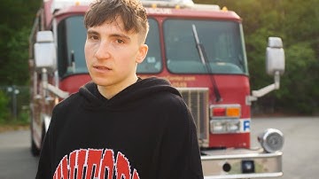 Hi Lil Wayne... (Official Video)