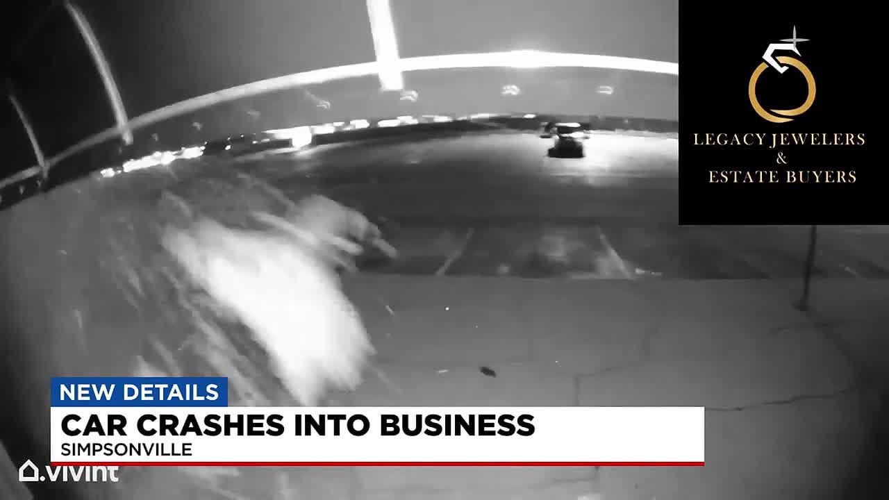 Police looking for driver after car goes airborne into Simpsonville ...