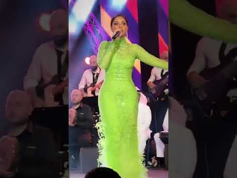 بلقيس والغزالة رايقة بلونها الاخضر
