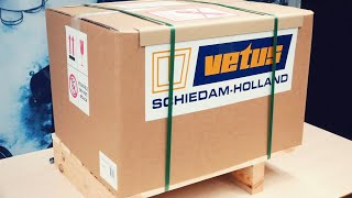 Unboxing the VETUS E-Line Electrical Propulsion Engine