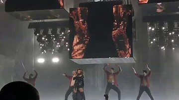 Shania Twain "Rock This Country" LIVE hot dancers @ Verizon Arena Little Rock AR HD