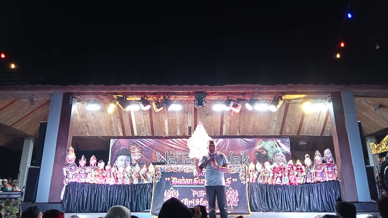 Acara pagelaran wayang golek awal tahun baru 2026