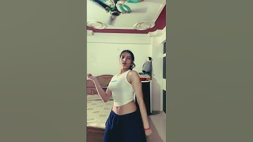 Anshika Pandey   Video by 029 a8 14